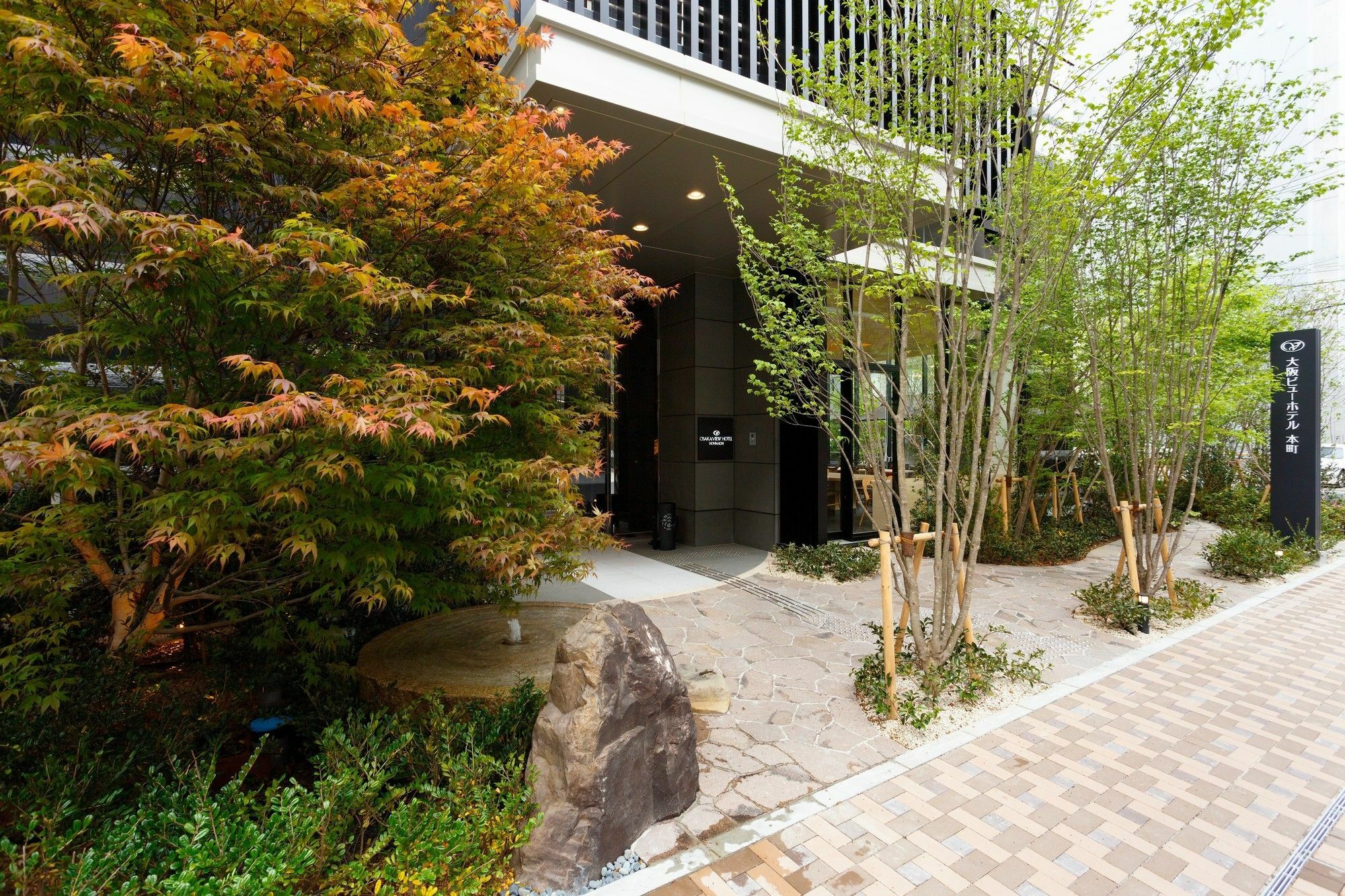 酒店 View Honmachi 4*